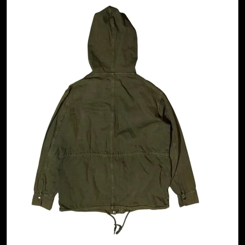 Urban outfitters green military style‎